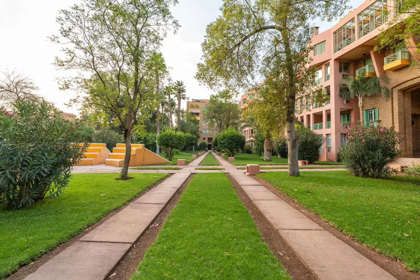 Luxury Apartment With Pool Large Terrace & Balconies In Hivernage Marrakech マラケシュ